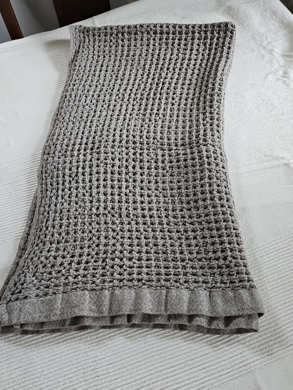Waffle Weave Bath Towel in Taupe Gray